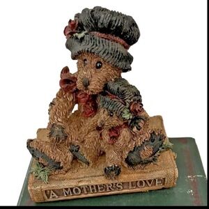 Boyds Bears Bearstone Simone de Bearvoire and Her Mom Collectible Figurine